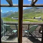Entierement Renove Aux Pieds Des Pistes Lägenhet *
