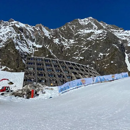 Entierement Renove Aux Pieds Des Pistes Aragnouet